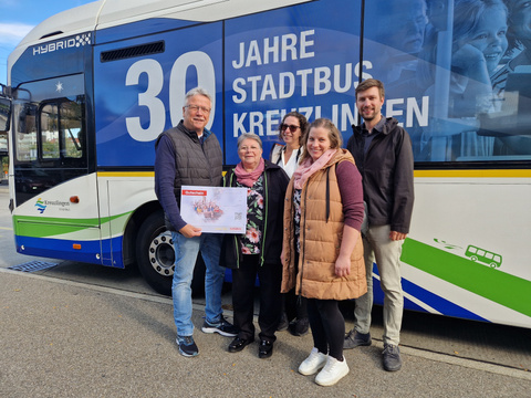 Preisübergabe Bus-Wettbewerb